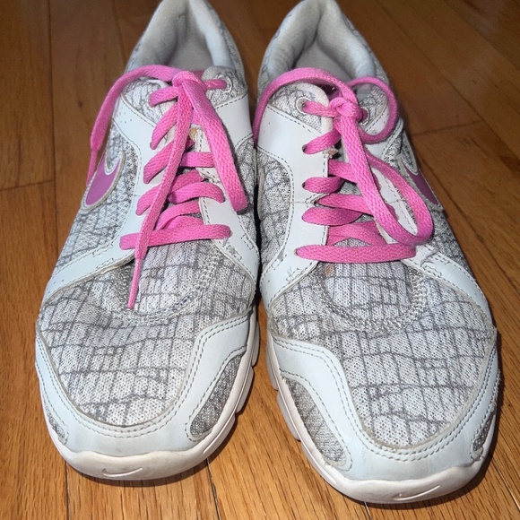 Ladies Nike Sneakers Size 7 - Picture 6 of 6